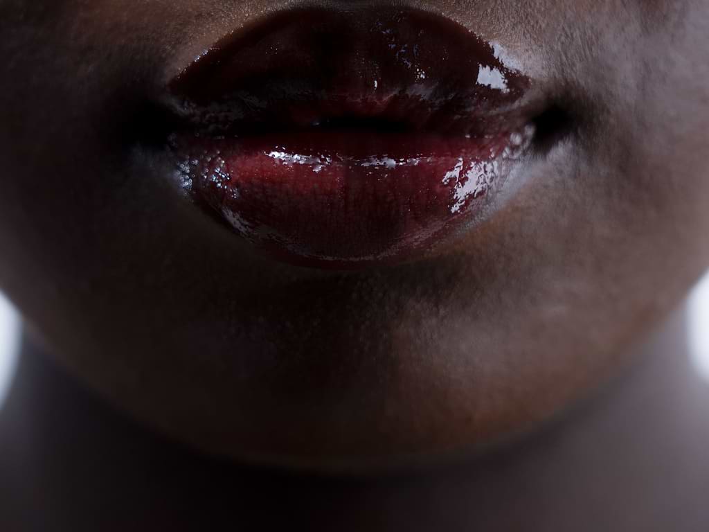 Chapped lips: actions to avoid. — Typology