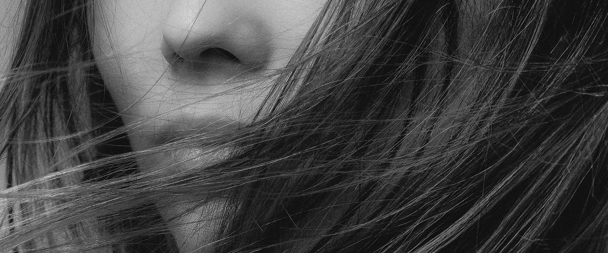 Effets spicules croissance cheveux.